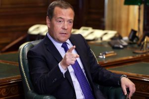 Медведев назвал крушение Ил-76 результатом внутриполитической борьбы в Киеве