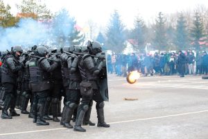 ВВ МВД и ОМОН провели тренировку по разгону акций протеста в Беларуси