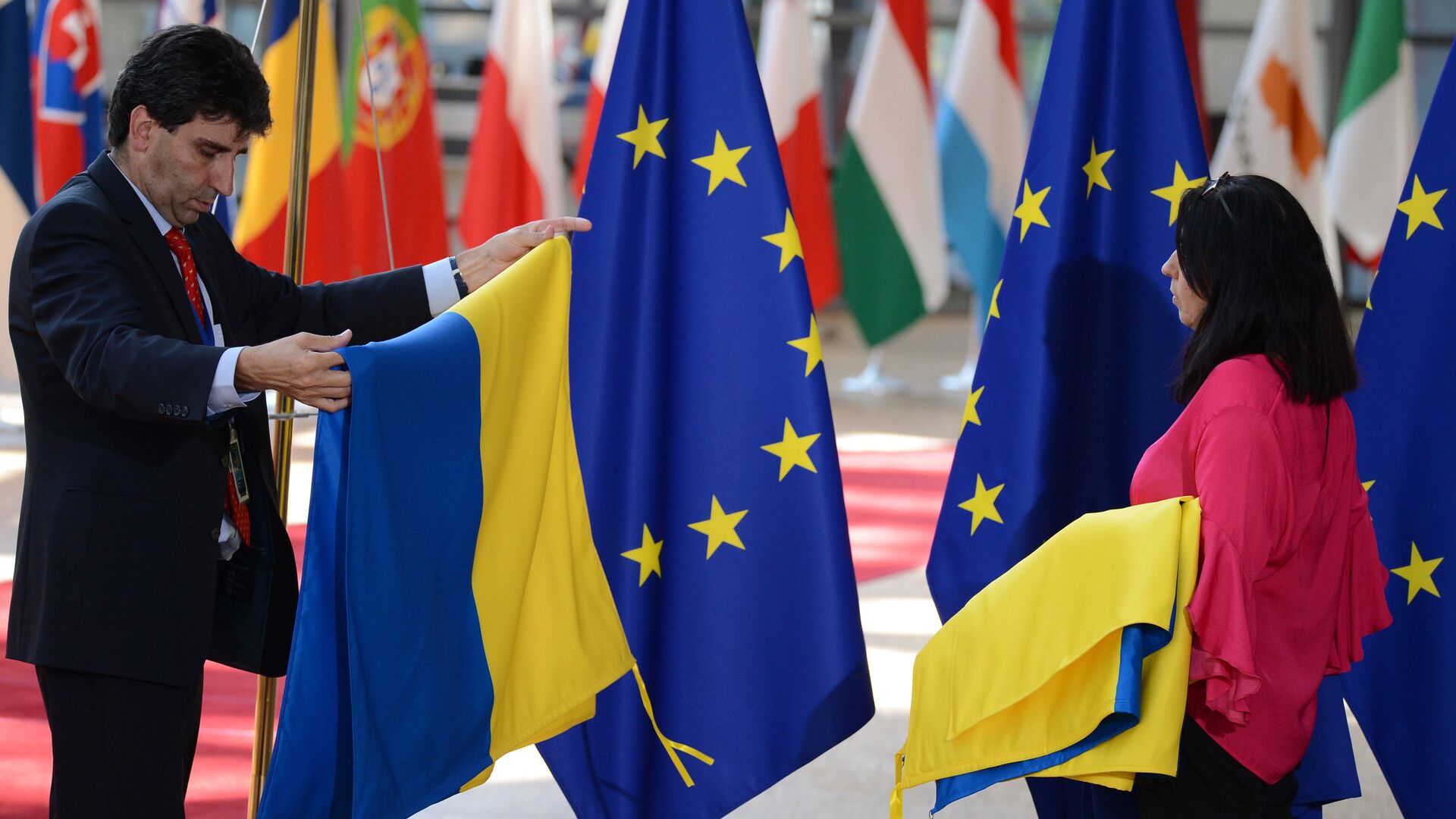 США меняют курс: ответственность за украинский конфликт переложили на плечи Европы