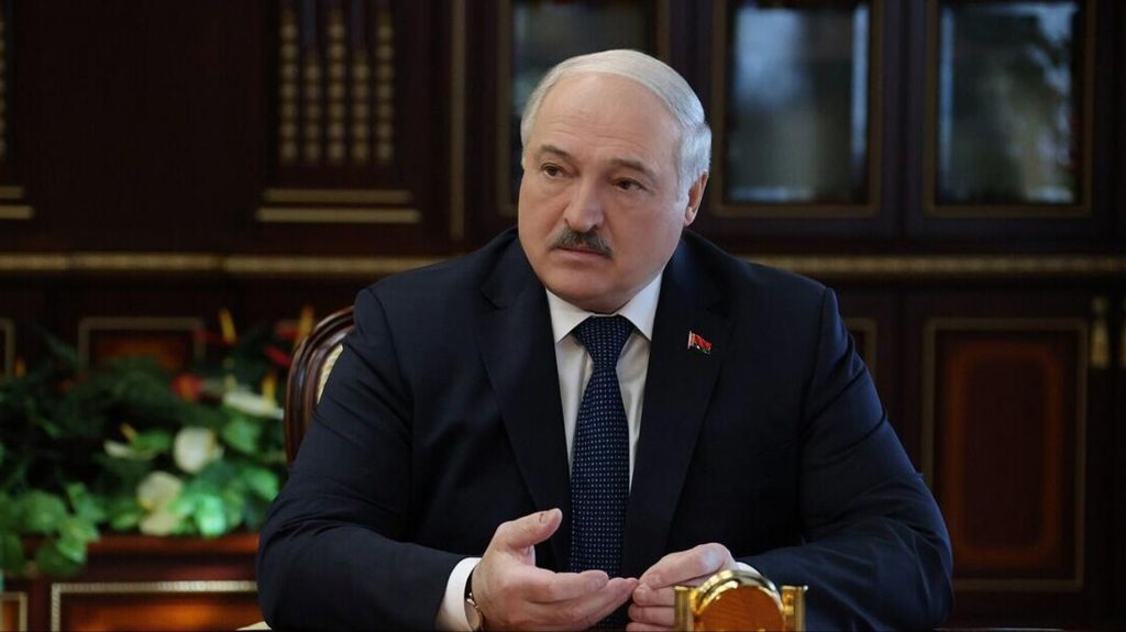 Лукашенко обещает поддержку Орловской области в трудные времена