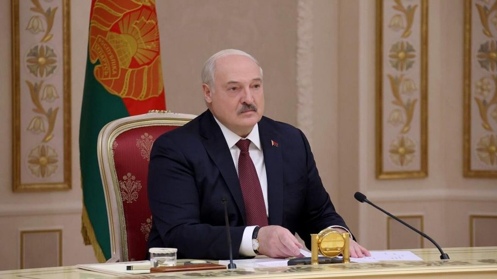 Лукашенко приглашает президента ЮАР Рамафосу на переговоры в Беларусь