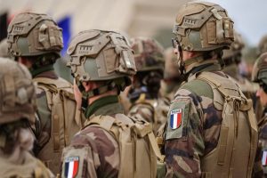 В МИД РФ заявили о планах Франции перебросить 1500 военных на Украину