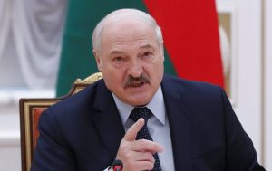 Лукашенко считает, что помощь США Украине не изменит ситуацию на фронте