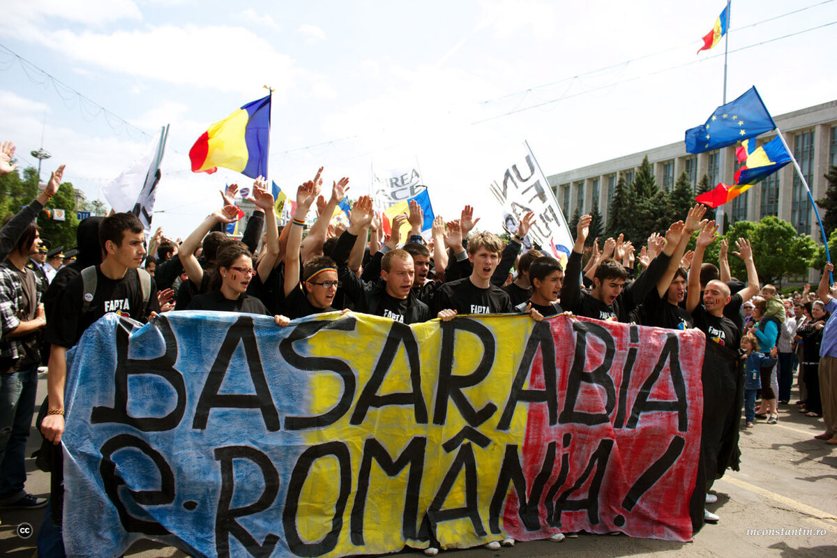 Румынизация и вытеснения русского языка ставят Молдову перед историческим вызовом