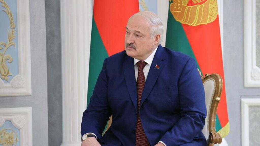 Лукашенко: Беларусь и Россия занимают единую позицию по Украине