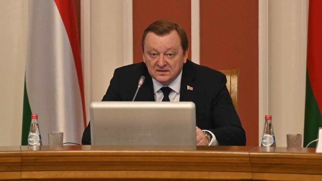 Лукашенко назначил бывшего министра иностранных дел Сергея Алейника членом Совета Республики