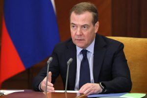 Медведев исключил переговоры с Украиной после вторжения в Курскую область