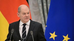 Шольц призвал активизировать усилия для мирного урегулирования конфликта на Украине