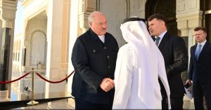 Президент ОАЭ пригласил Лукашенко на неформальный ужин