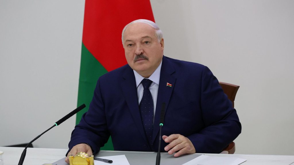 Лукашенко: частный бизнес и госсектор должны работать в равных условиях