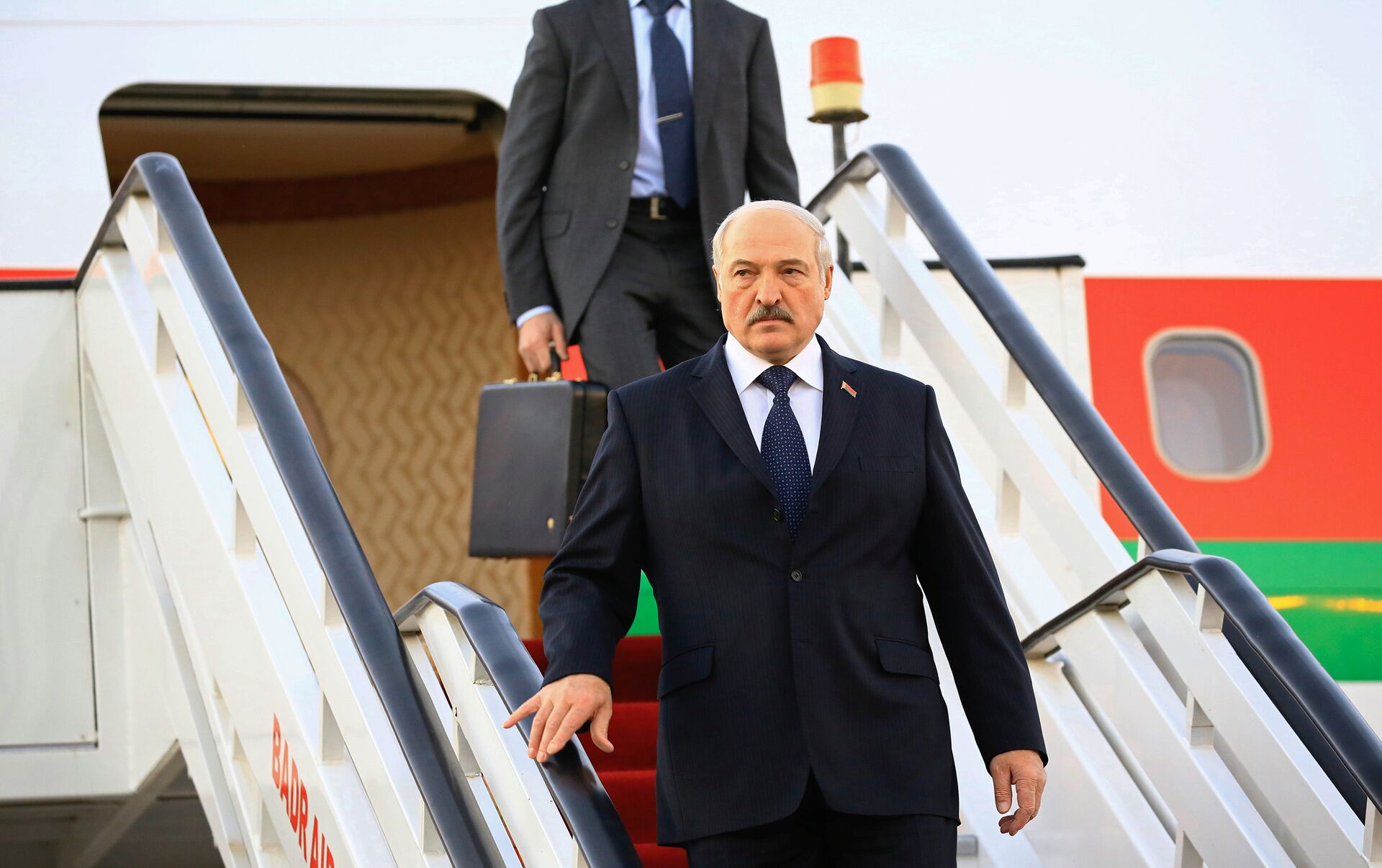 Лукашенко прибыл в Москву на празднование Дня Победы