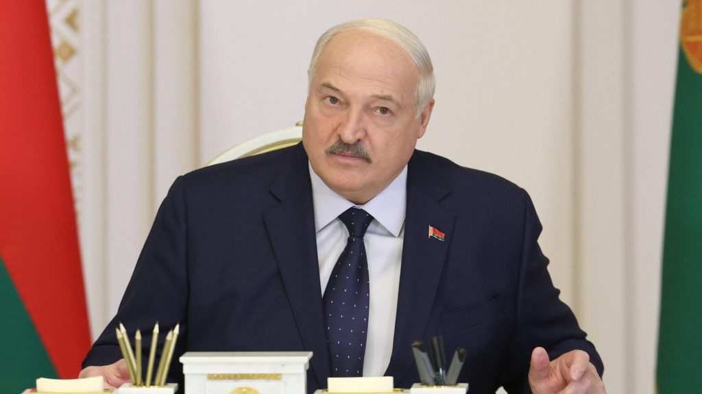 Минск готов возобновить поставки вооружений во Вьетнам — Лукашенко пригласил Ханой на выставку MILEX-2025