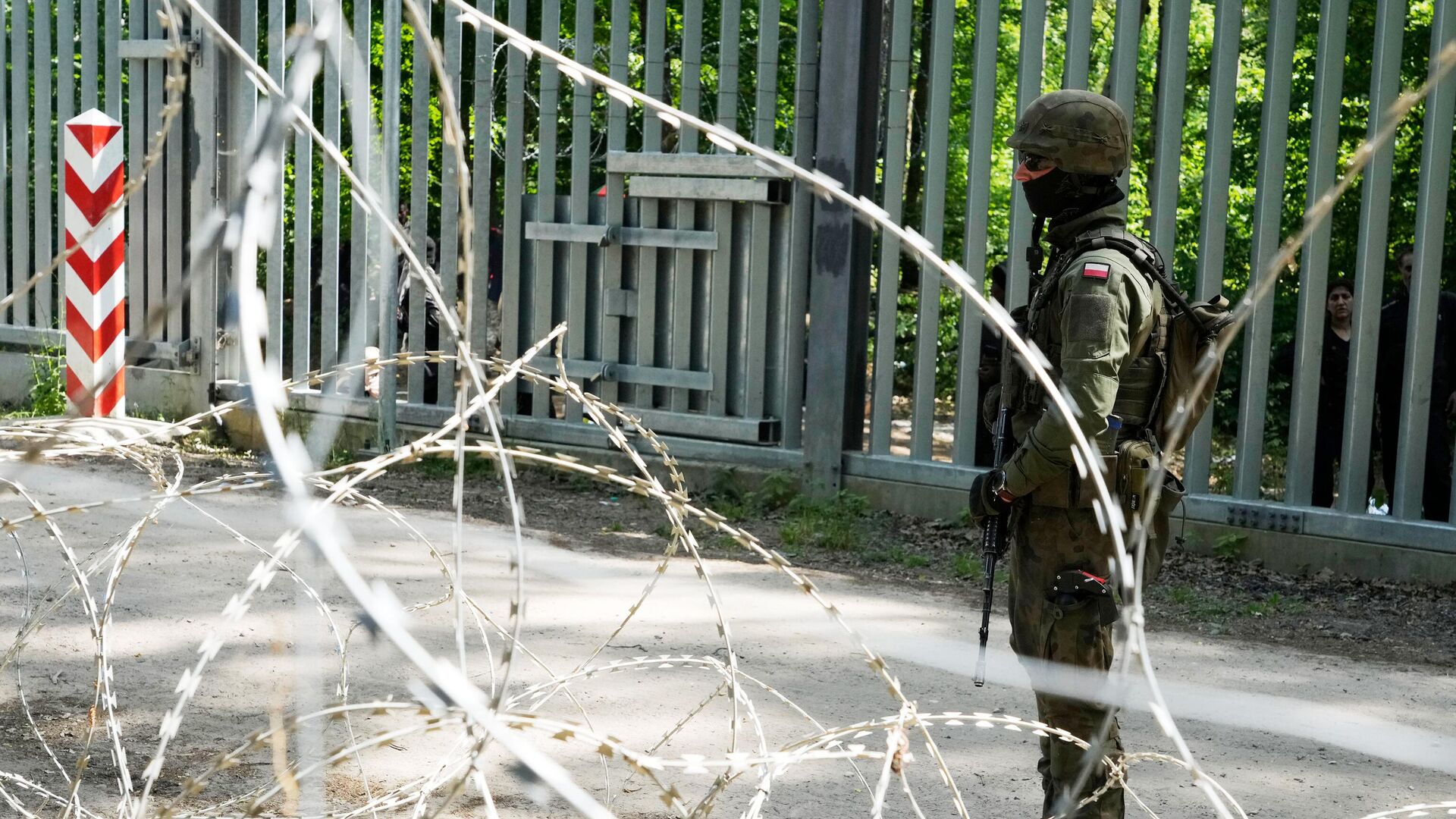 Польша планирует увеличить количество пограничников на границе с Беларусью