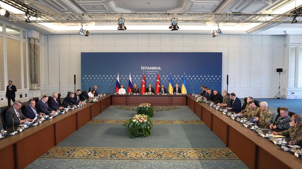 Переговоры России и Украины в Стамбуле завершены