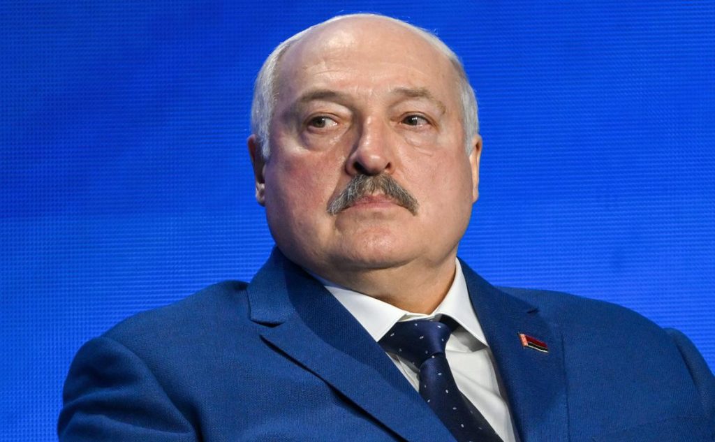 Лукашенко начал кадровый эксперимент