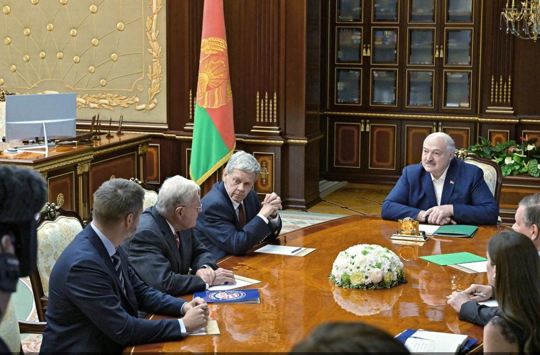 Лукашенко встретился со спецпосланником США по Украине Кэллогом