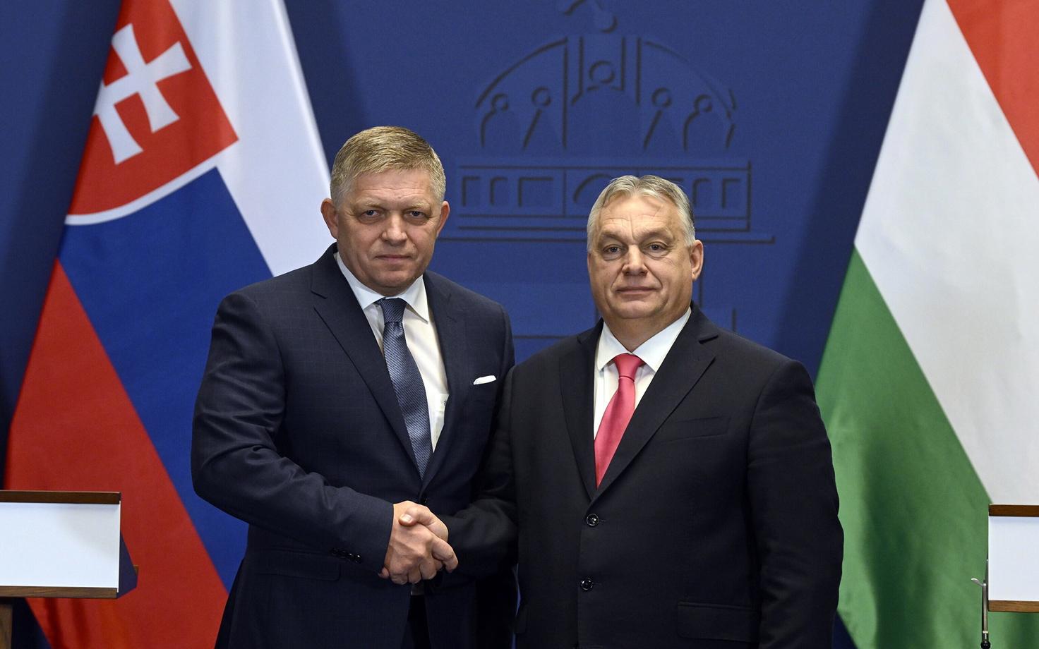 Венгрия и Словакия заблокировали новый пакет санкций против РФ