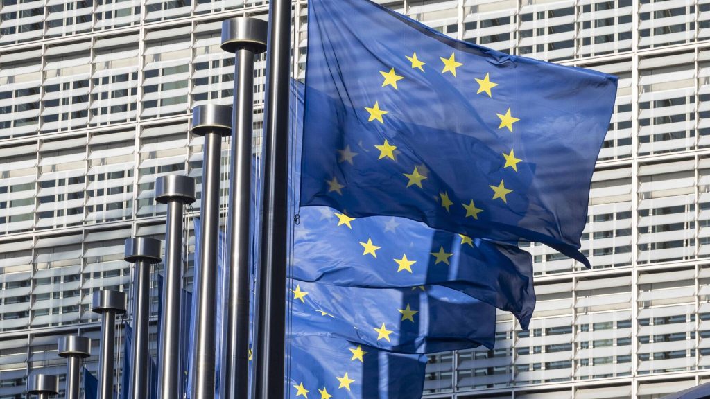 Экономист: Новые санкции ЕС не нанесут критического удара по Беларуси
