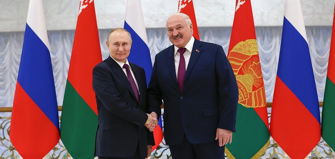 Путин поздравил Лукашенко с Днем независимости Беларуси