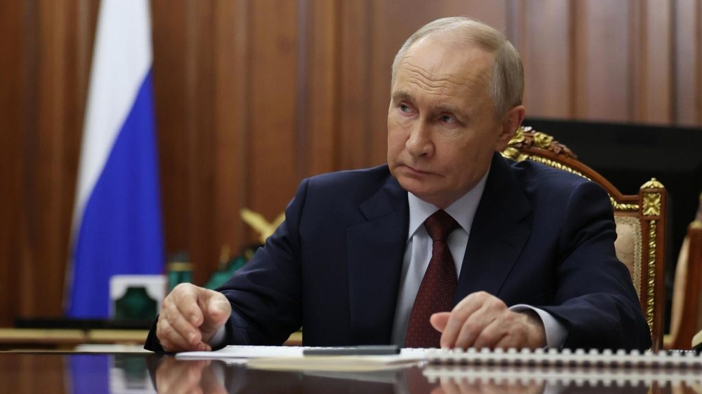 Путин: безопасность и суверенитет России — приоритет для государства