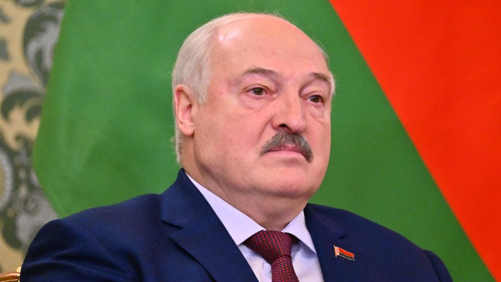 Лукашенко: Беларусь наращивает дипломатическое присутствие в России, сворачивая миссии на Западе