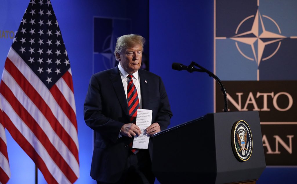 СМИ: Трамп отказывается от диалога с Москвой и встает на сторону НАТО