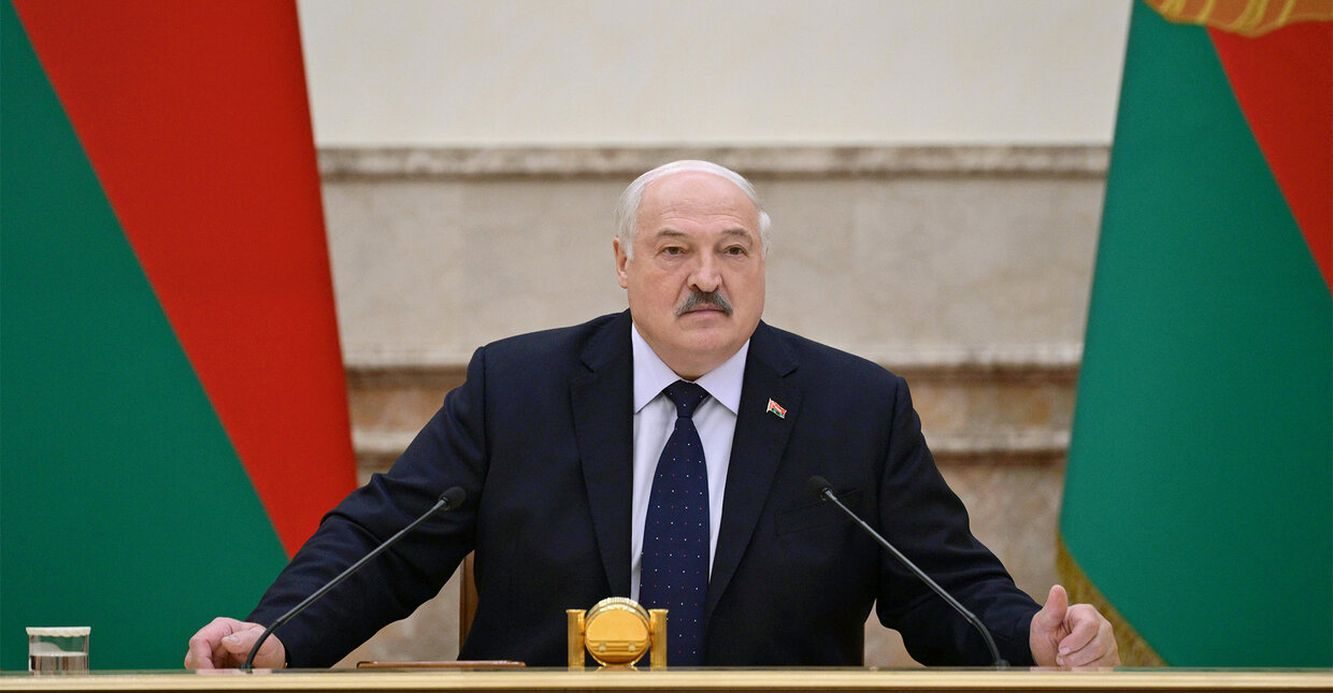 Лукашенко: Запад требует от Зеленского отчет по выделенным миллиардам