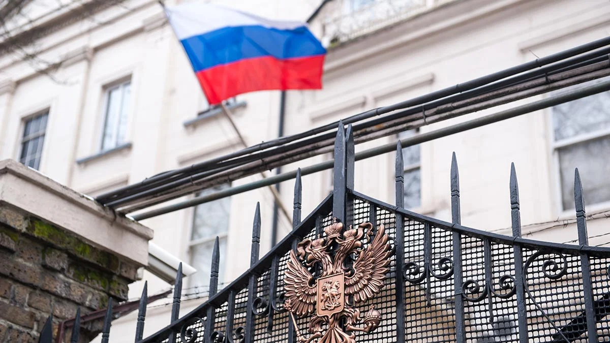 Посольство РФ обвинило Лондон в попытках сорвать урегулирование конфликта на Украине