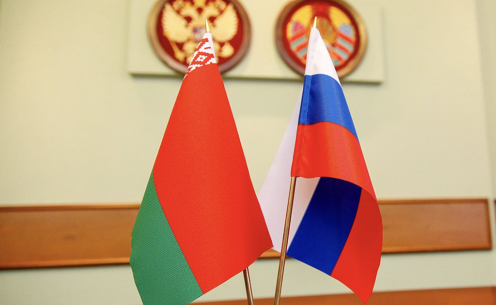 Беларусь и Россия наладят регулярный диалог по договору безопасности