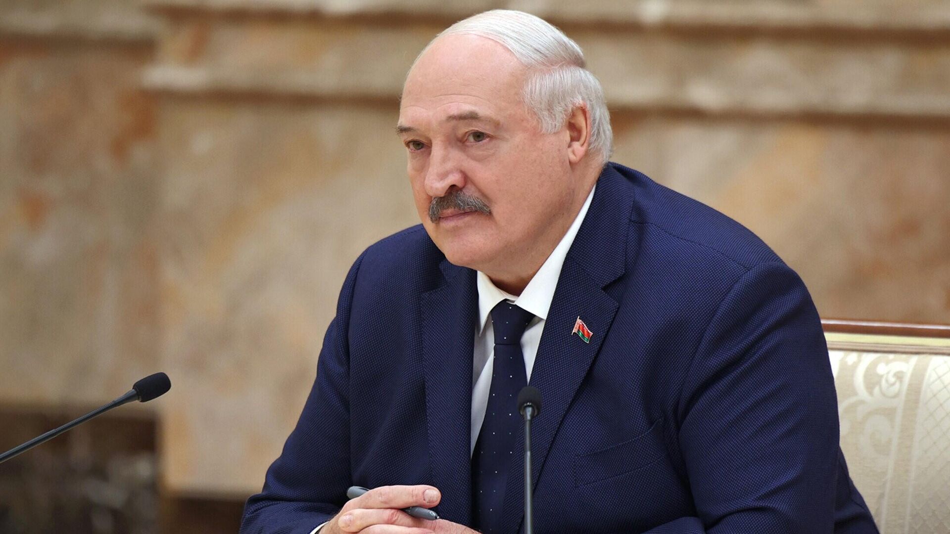 Лукашенко отметил связь качества работы таможни с развитием экономики