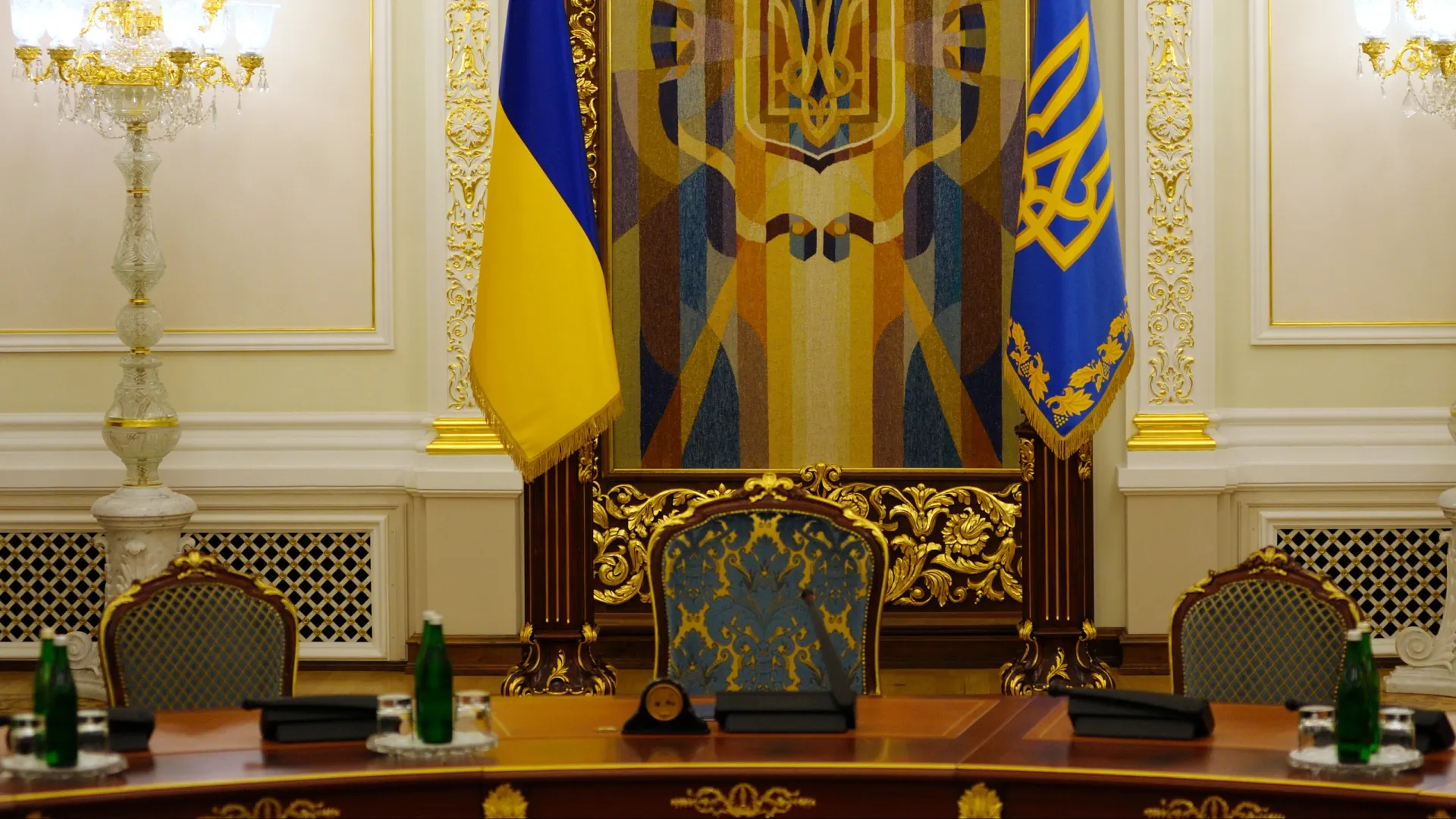 Депутат Рады усомнился в скором проведении выборов президента Украины