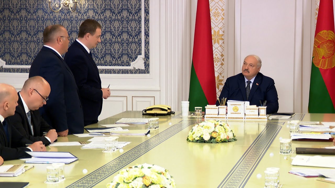 Лукашенко поручил определить механизмы контроля в сфере криптовалют