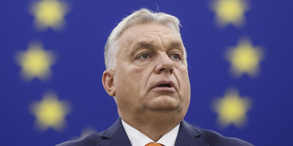 Премьер Венгрии предрек крах ЕС и отказался от перехода на евро