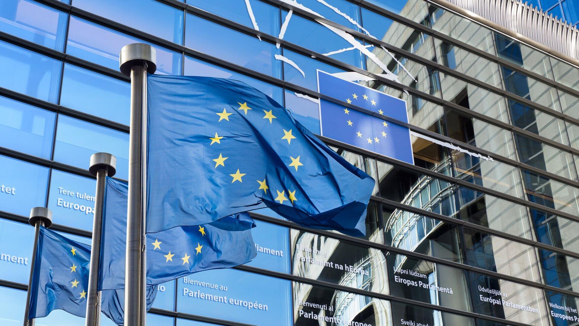 Поддержка увеличения расходов на оборону в ЕС снижается - Euractiv