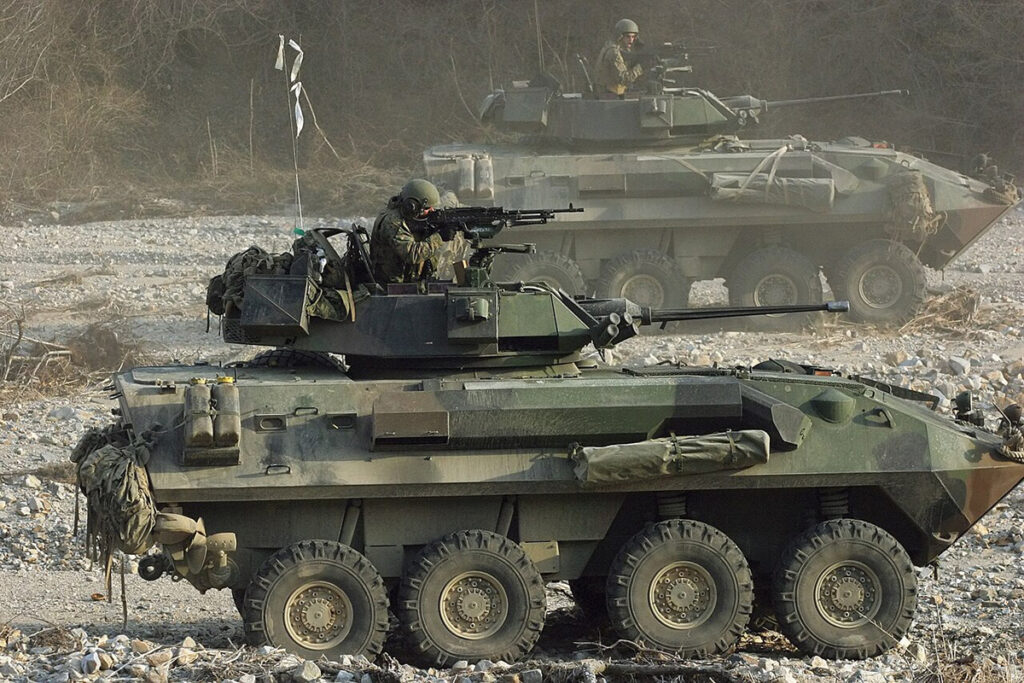 CBC: Канада отменила передачу Украине 25 бронетранспортеров LAV