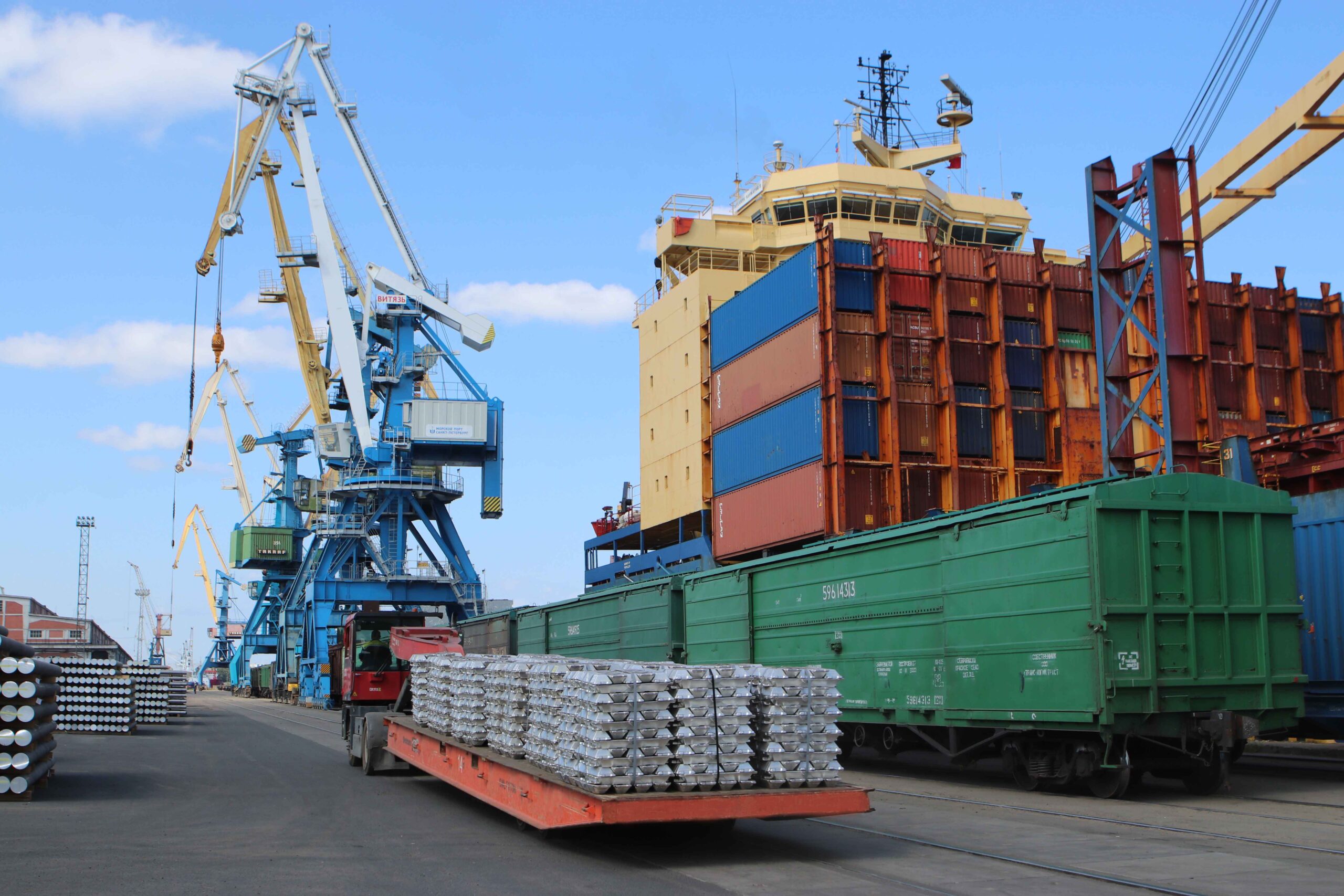 Турчин рассказал о роли портов Санкт-Петербурга в экспорте грузов Беларуси