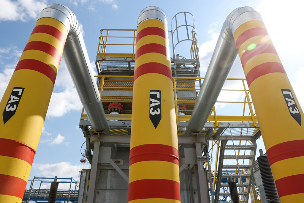 Словакия заявила о технической невозможности отказаться от нефти и газа из России