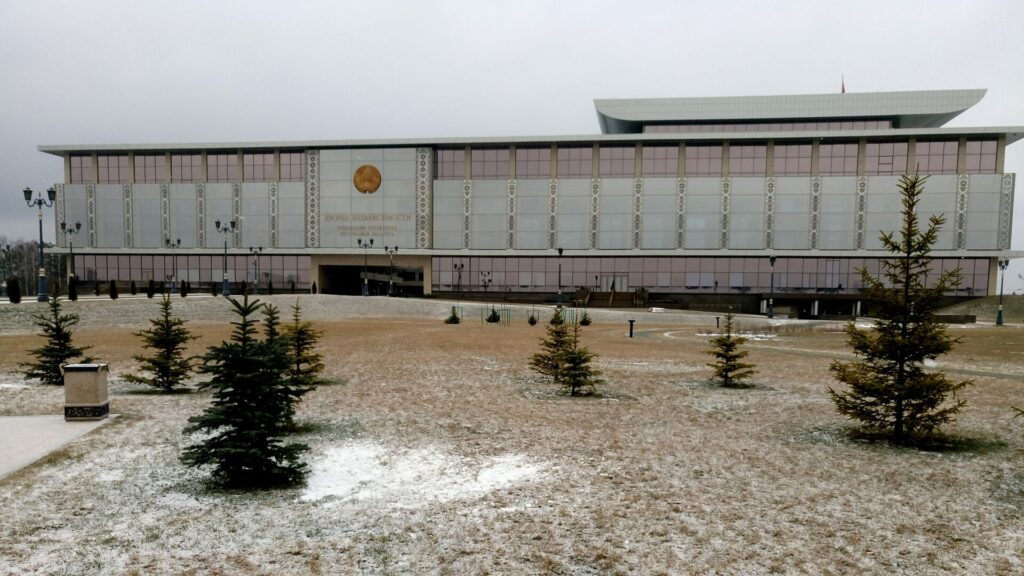 Лукашенко: экономика — основа белорусско-иранского сотрудничества