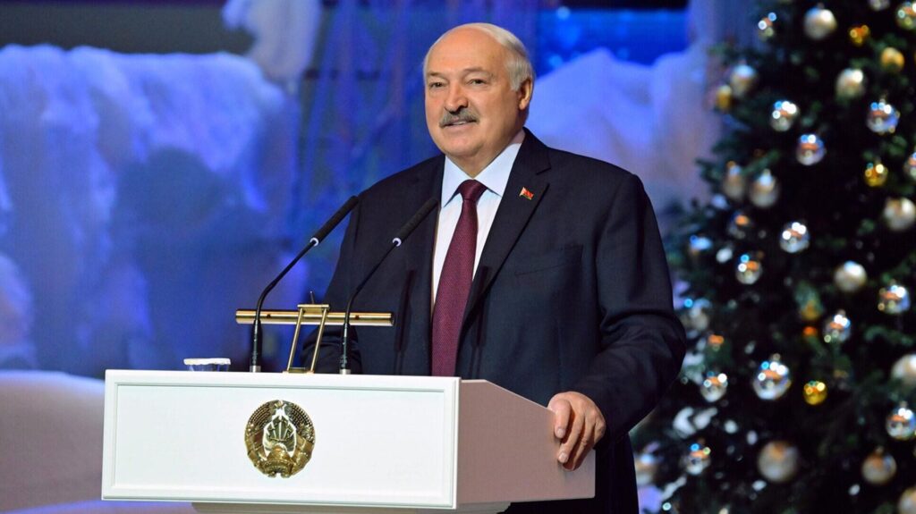 Лукашенко направил новогодние поздравления мировым лидерам и главам международных организаций