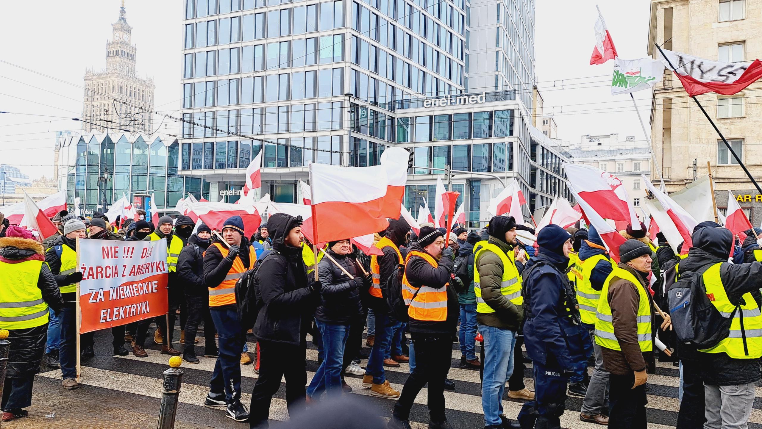 В Польше массово выступили против МЕРКОСУР и украинского импорта: кто и почему протестует