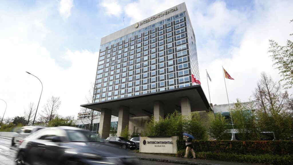 Второй день тайных переговоров по Украине проходит без прессы в Женеве