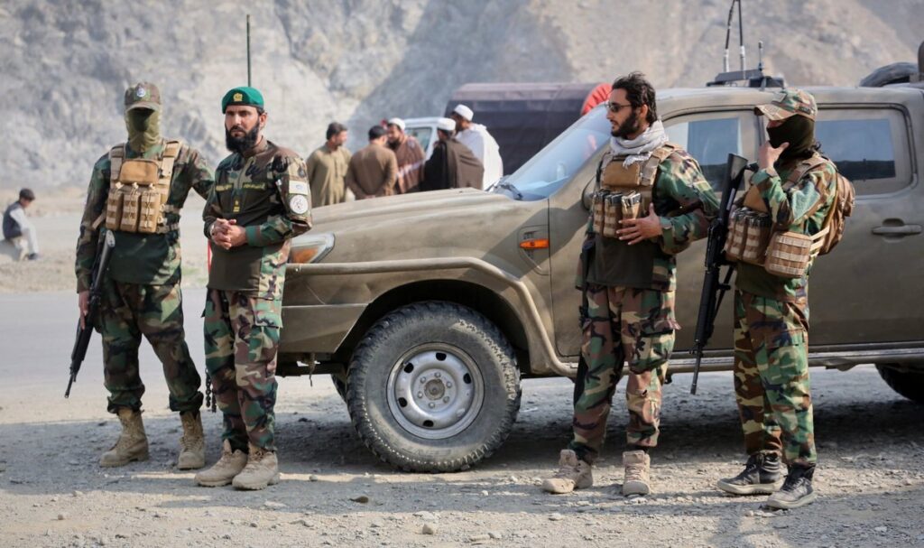 Пакистан объявил об «открытой войне» с Афганистаном после эскалации на границе