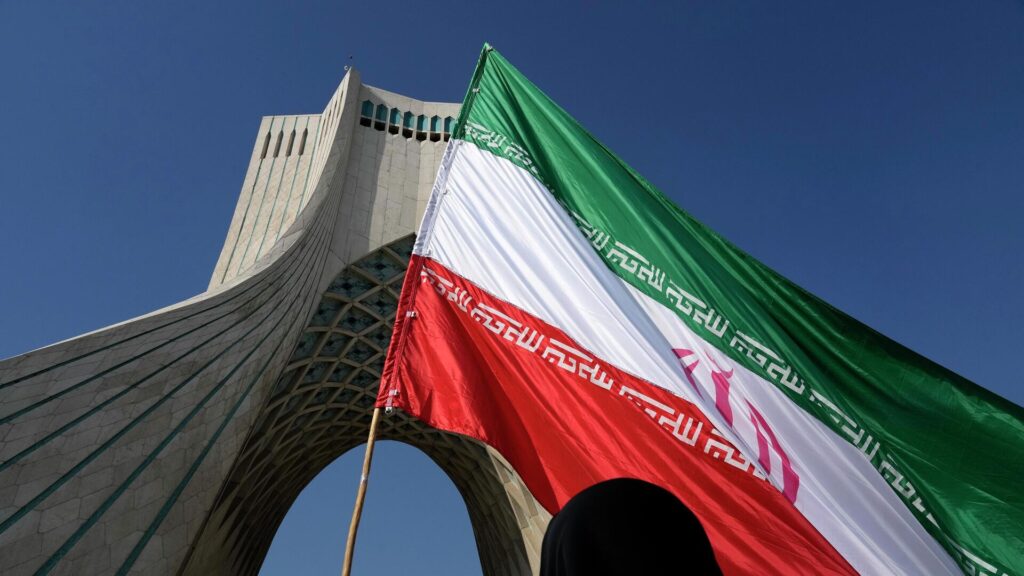 Иран предупредил Трампа о новых шагах и призвал «смотреть на небо»