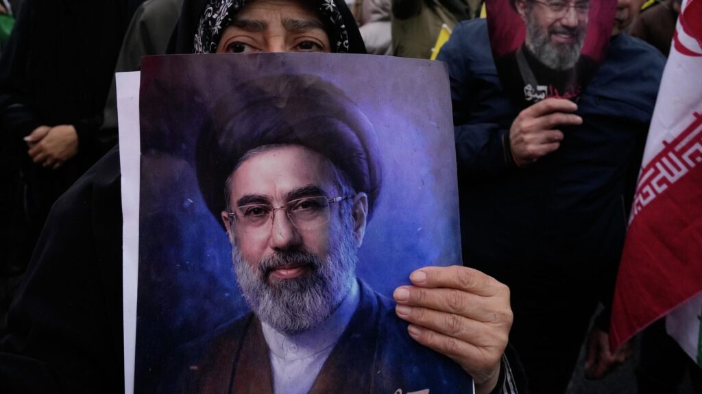 Иран объявил о победе над США и Израилем и потребовал компенсации