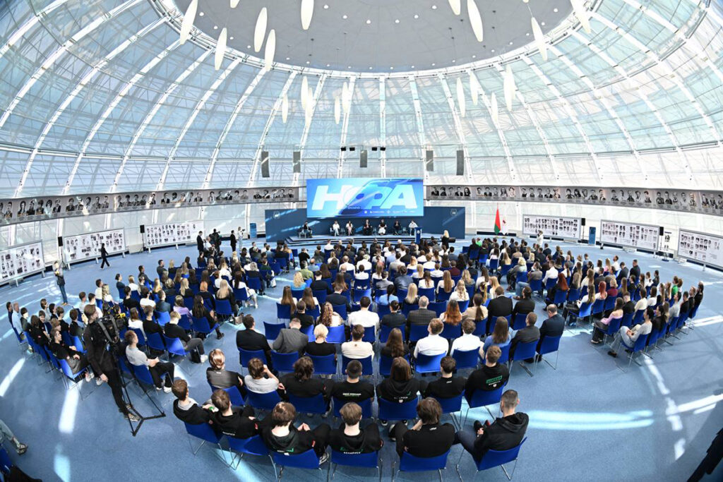 В Минске собрали элиту спорта: форум атлетов запускает новые проекты и возвращение на мировую арену