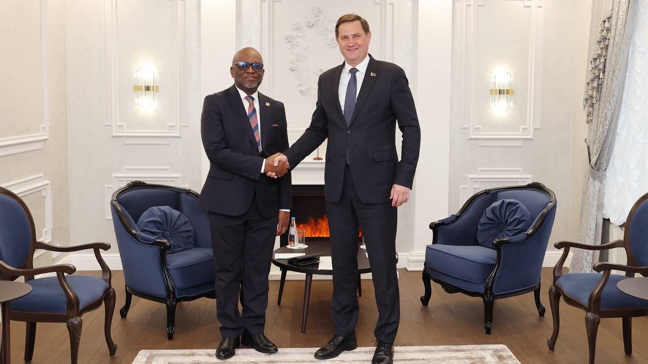 Рыженков принял верительные грамоты посла Ганы и обсудил визит президента страны в РБ