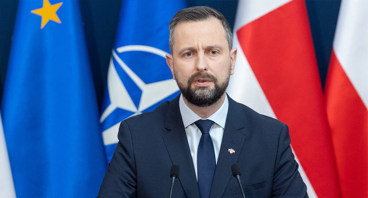 Глава МО Польши раскритиковал Киев за падающие в странах НАТО дроны