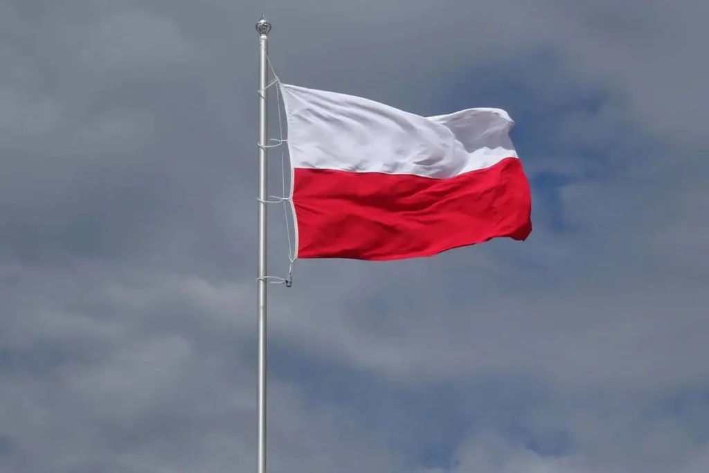Польша снова закрывает границу для мигрантов: Сейм продлил жесткие ограничения против Беларуси