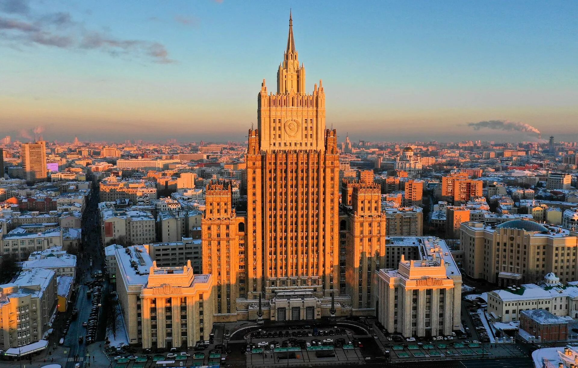 МИД РФ предупредил НАТО о последствиях попыток заблокировать Калининград