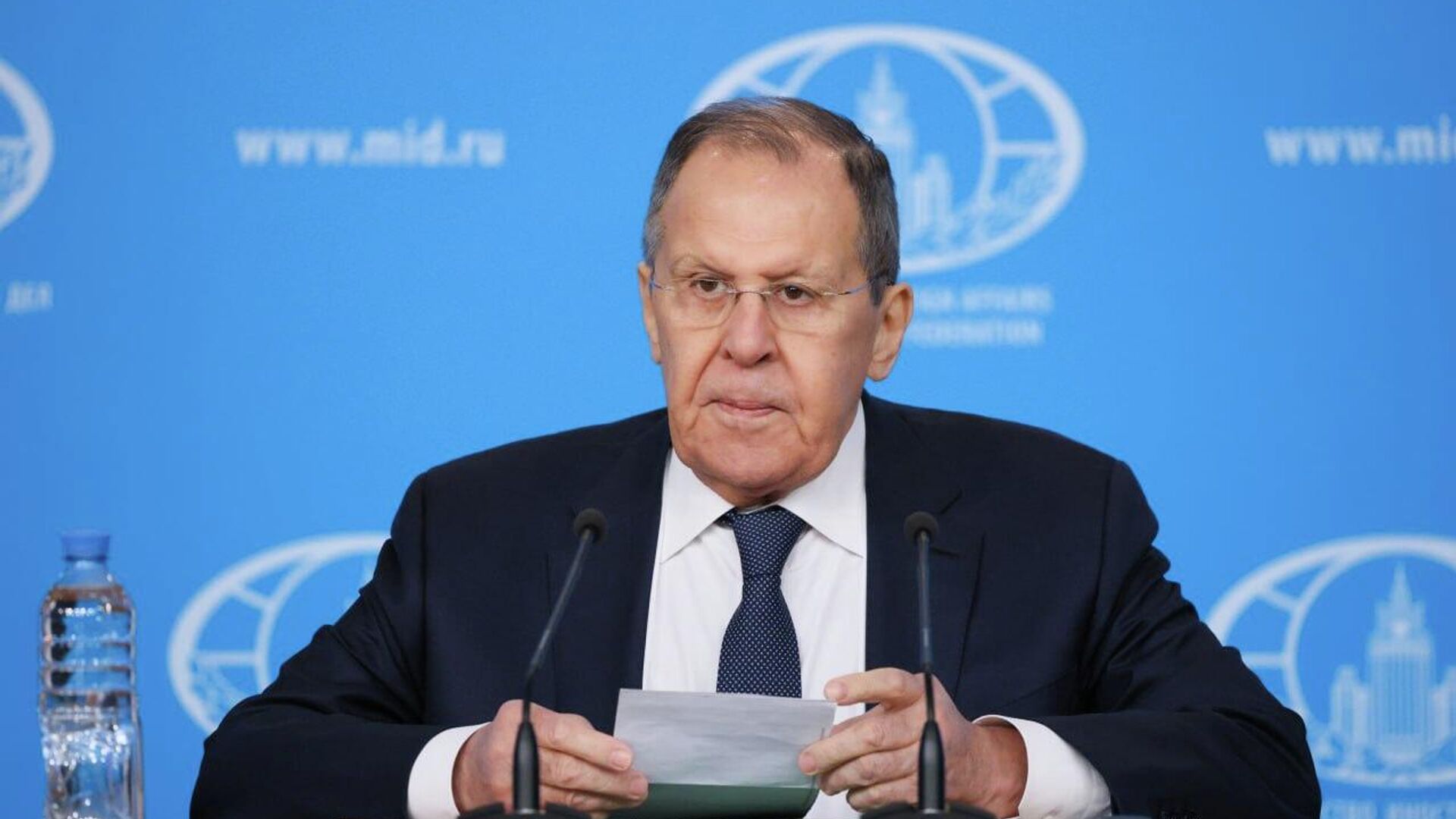 Лавров: из-за политики ЕС и Британии саботируется договоренность на Аляске